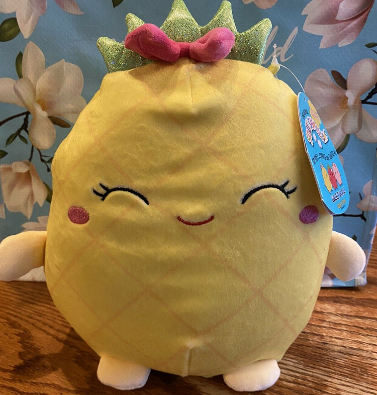 Lulu the Pineapple Squishmallow